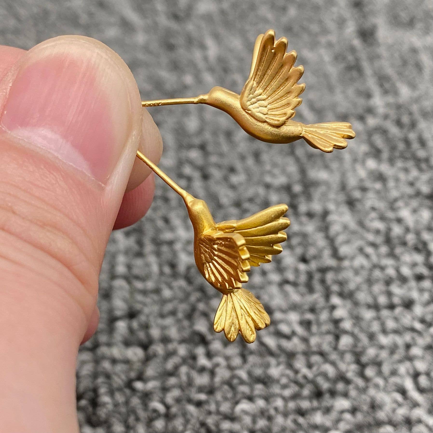 18K Gold Plated Hummingbird Ear Studs earrings - Lalka Beauty Co.