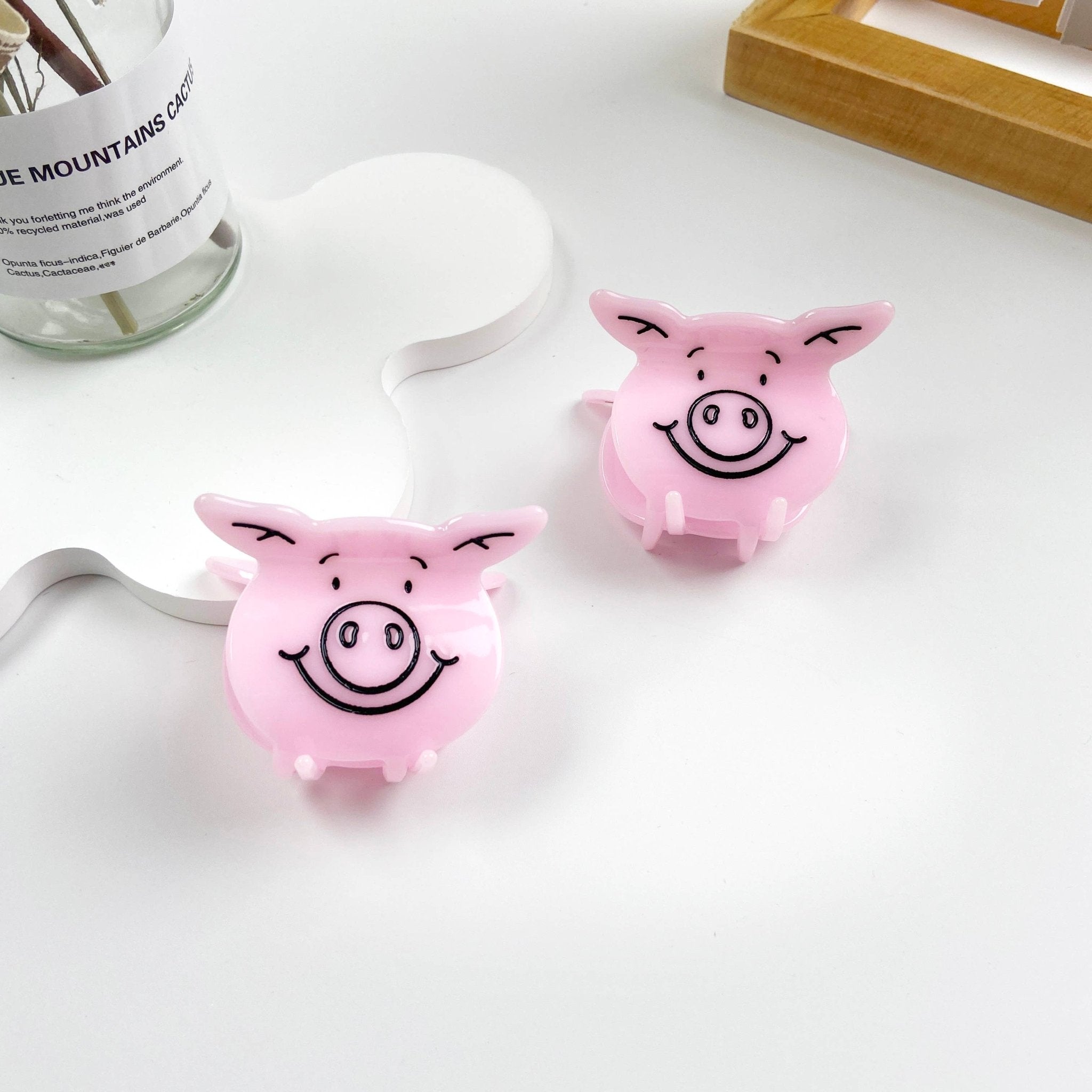 Acetate cute piggy hair Claw Clip: Pink - Lalka Beauty Co.