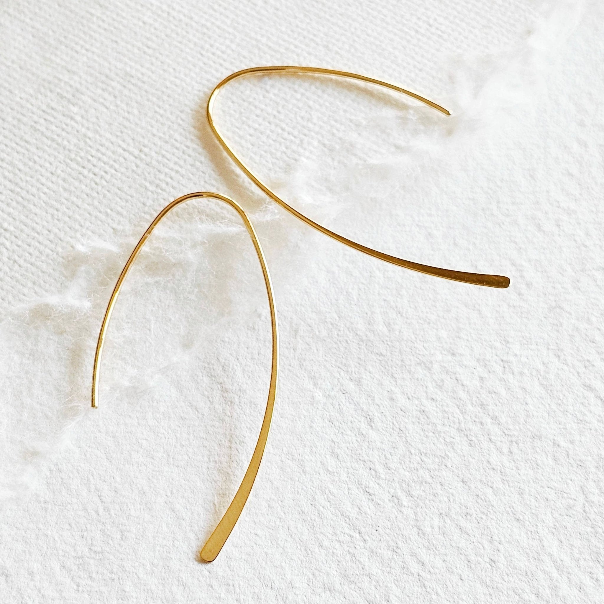 Bisjoux 18 kt gold plated hoop wire earrings : Sterling silver or 18k gold plated - Lalka Beauty Co.