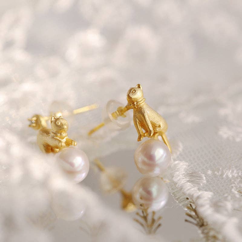 Gold Cat Pearl Stud Earrings in 925 Sterling Silver, Pearl: Gold - Lalka Beauty Co.