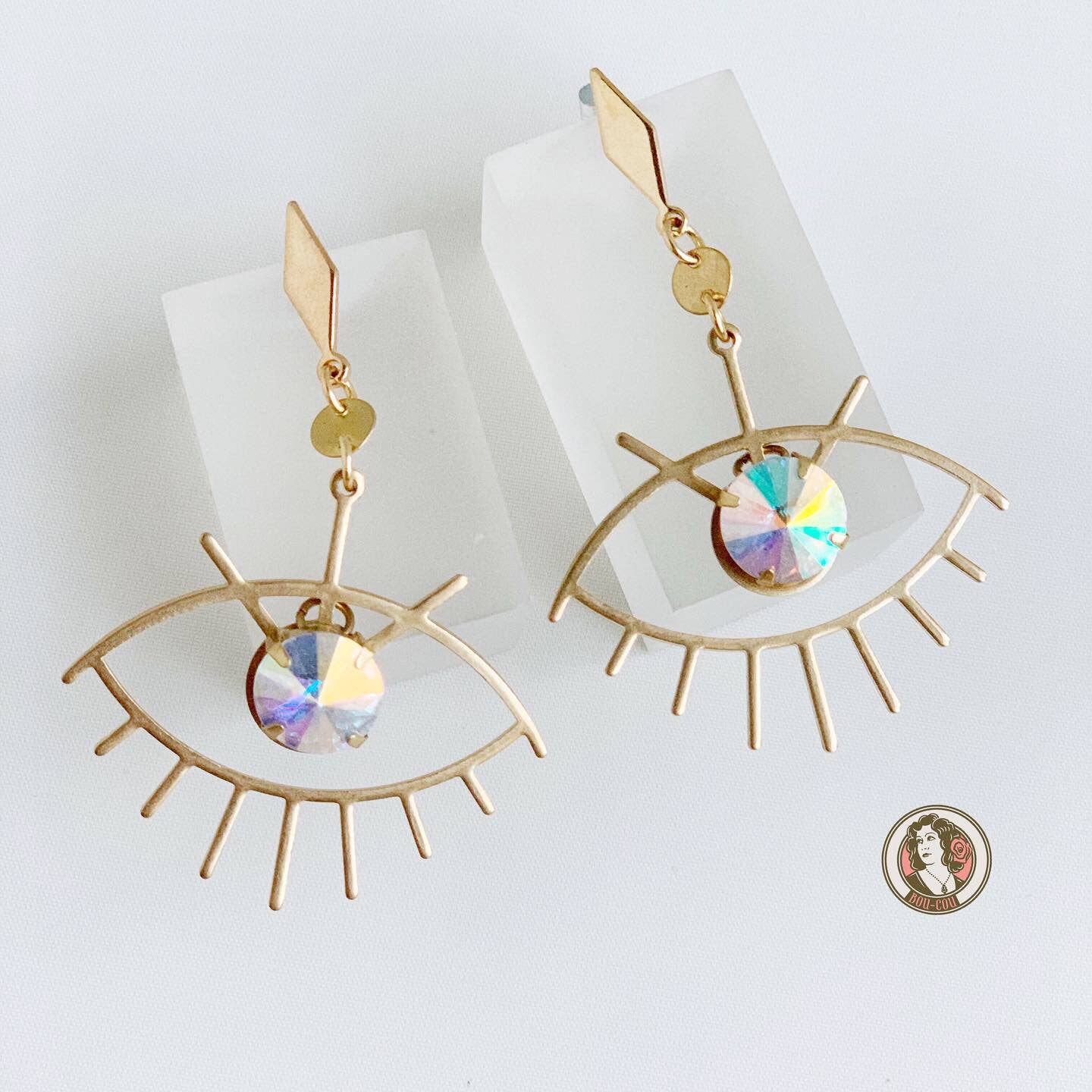 Gold Eye Earrings with Rhinestone - Lalka Beauty Co.